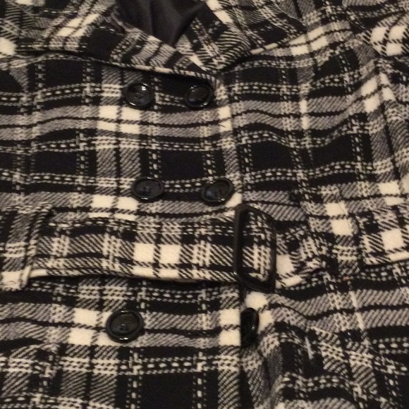 SayWhat? Women’s Plaid Double Breasted Coat - Picture 10 of 14